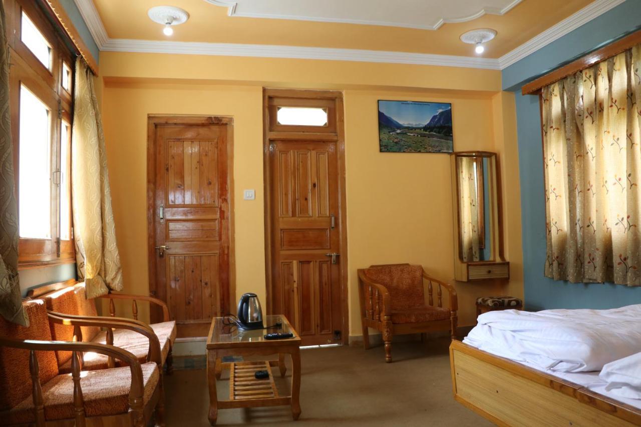 Hotel Mount Kailash Sangla Luaran gambar